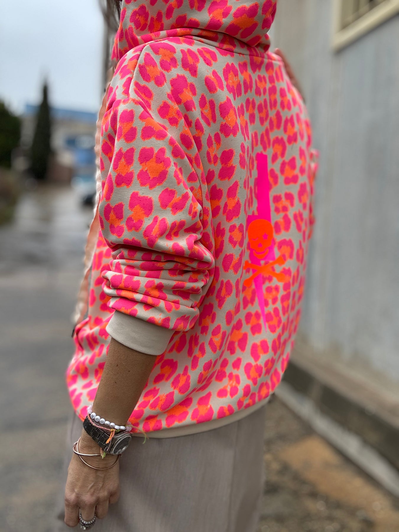 Sudadera Brunch Fluor Time Singularwardrobe sudadera-brunch-fluor-time-singularwardrobe