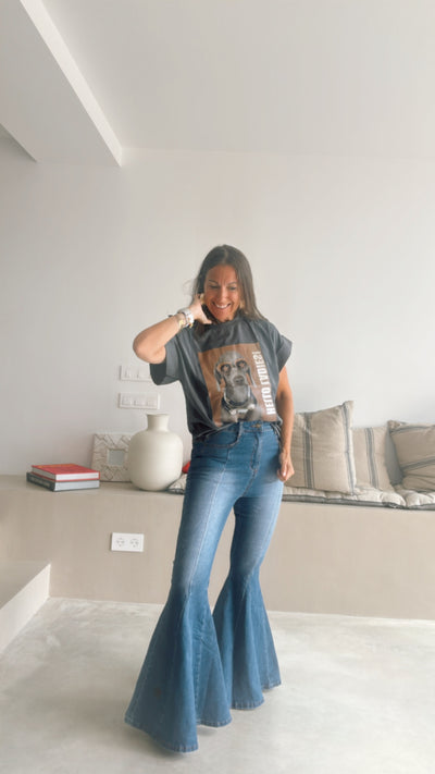 Camiseta  “Hello Ladies”