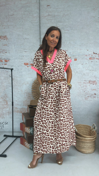 Vestido leopardo cuello pico