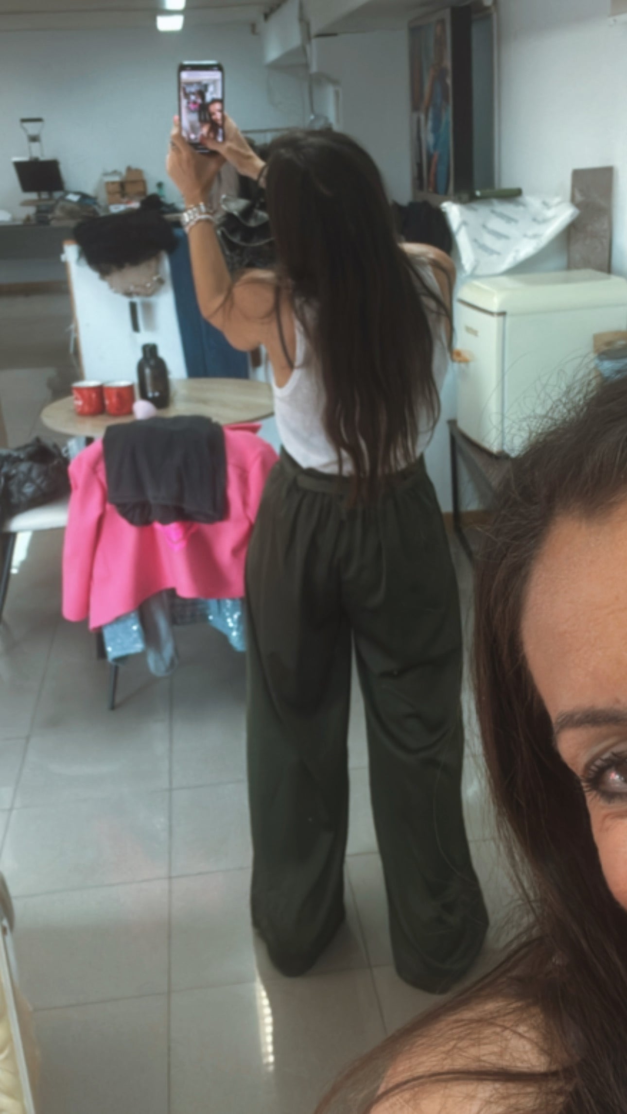 Pantalón verde satinado
