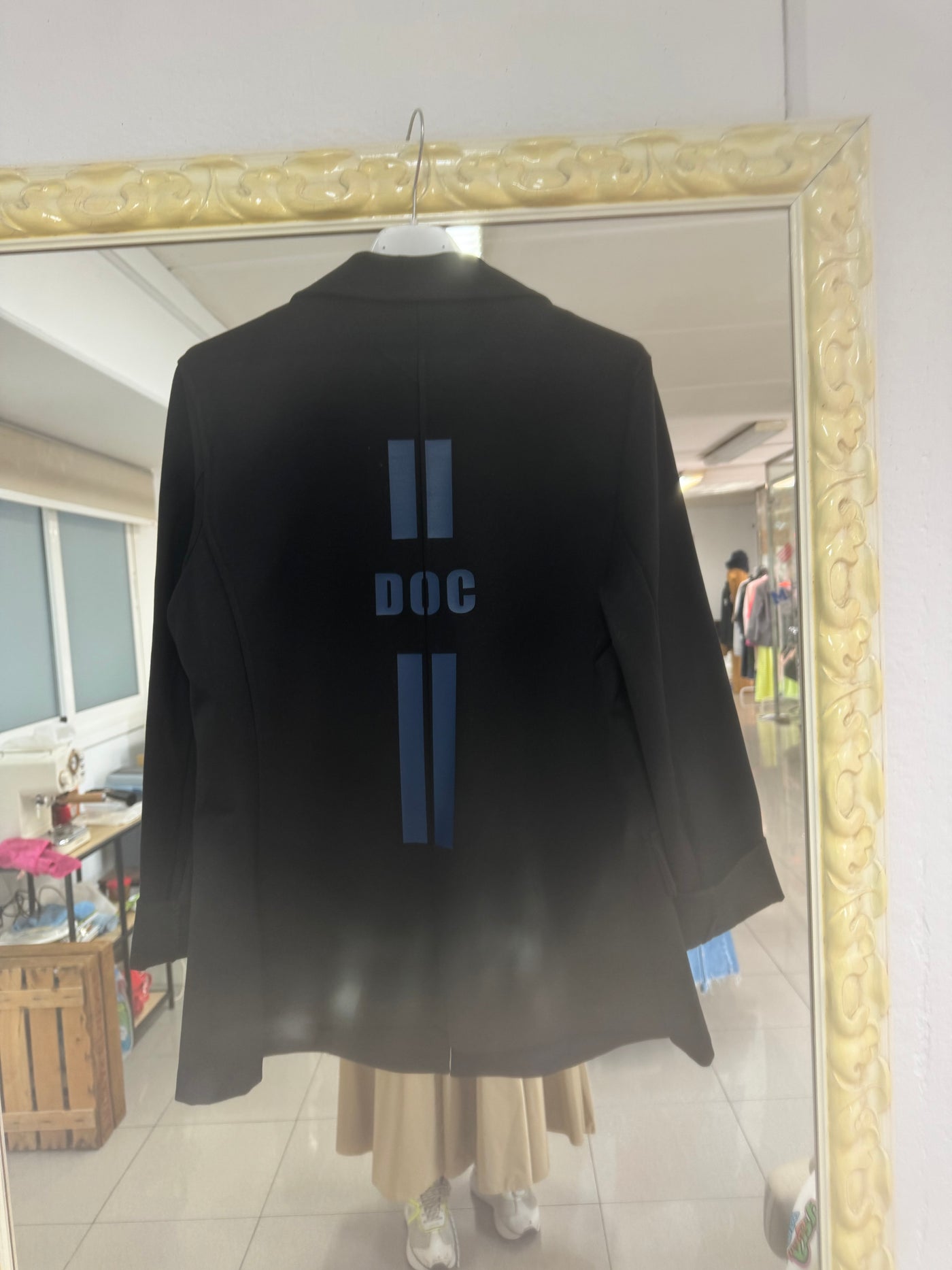 Blazer negra (neón shine girl) DOC