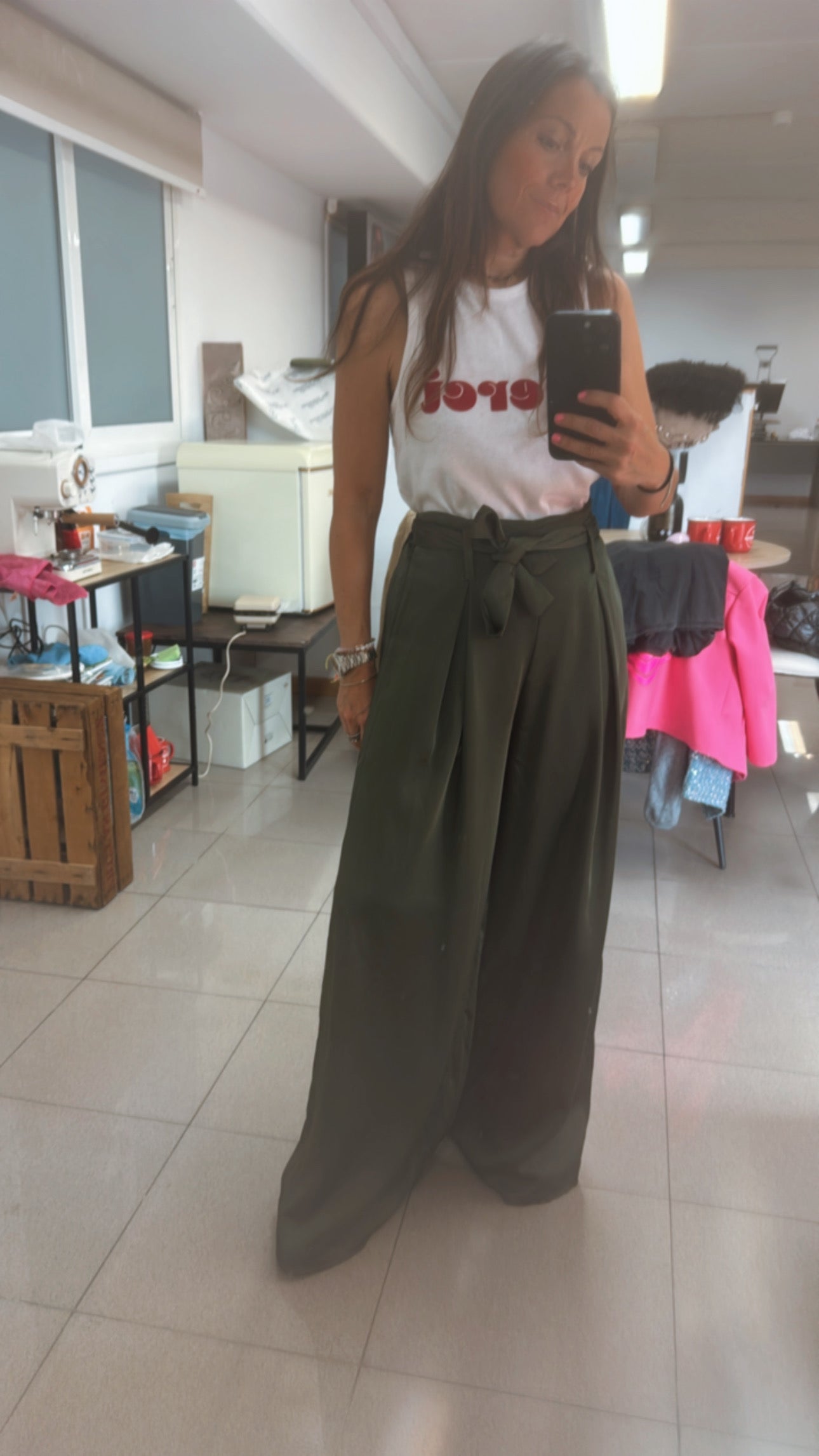Pantalón verde satinado