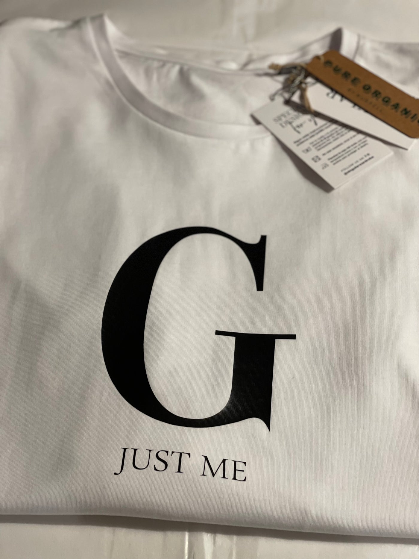 Camiseta Inicial “Just Me” Manga Larga